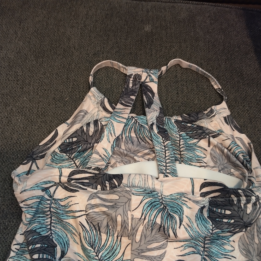 Dress - Picture 3 of 4